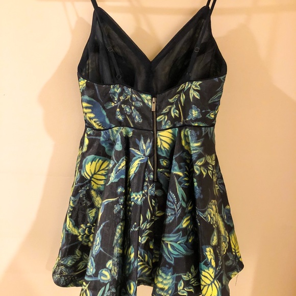 Tropical floral mini dress - Picture 1 of 3